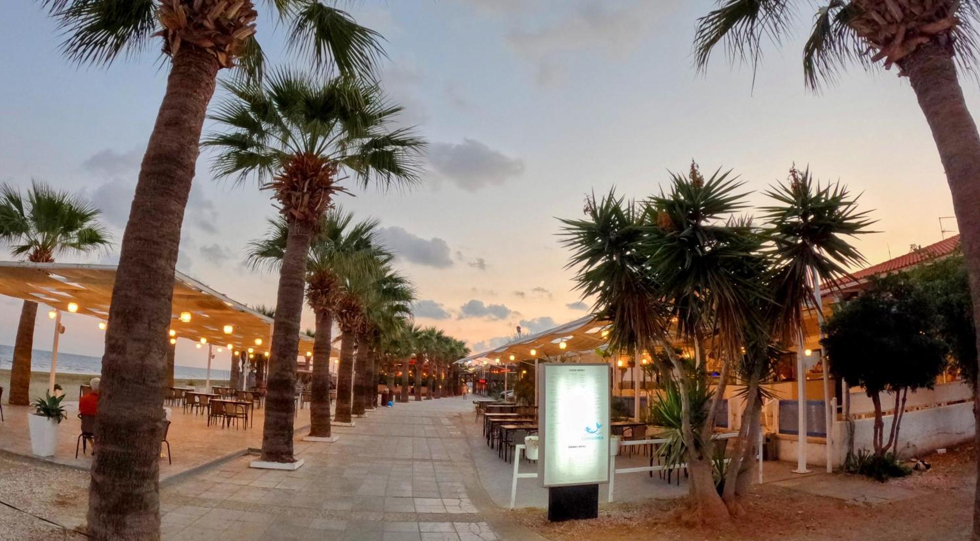 Modern Apartment Near Mckenzie Beach لارنكا المظهر الخارجي الصورة
