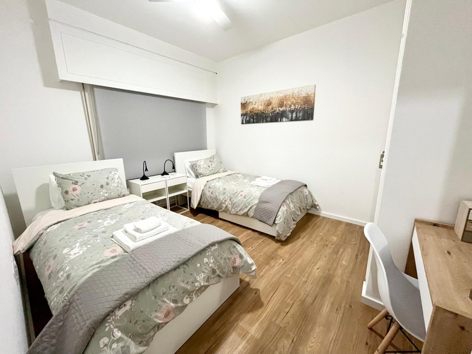 Modern Apartment Near Mckenzie Beach لارنكا المظهر الخارجي الصورة