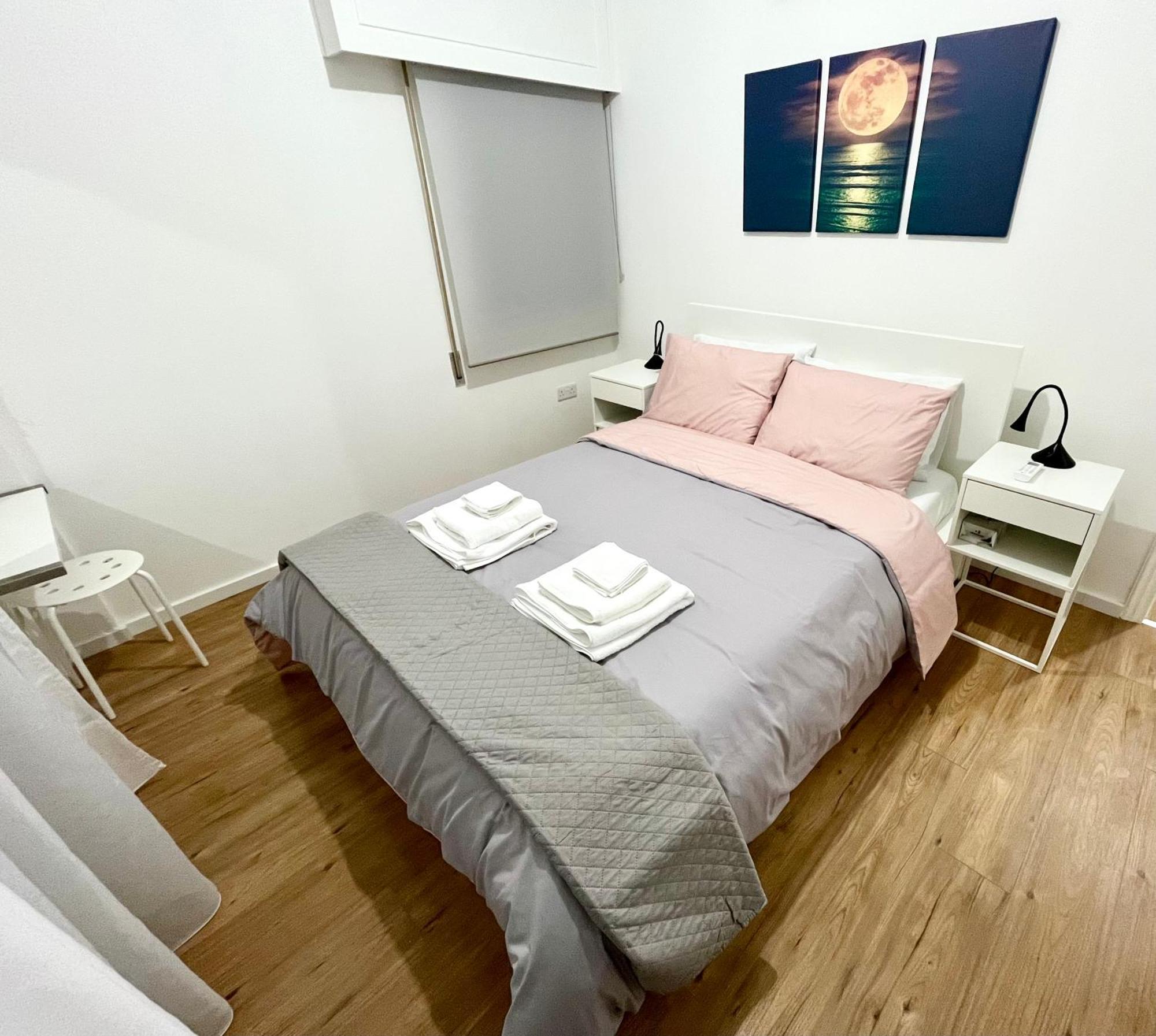 Modern Apartment Near Mckenzie Beach لارنكا المظهر الخارجي الصورة